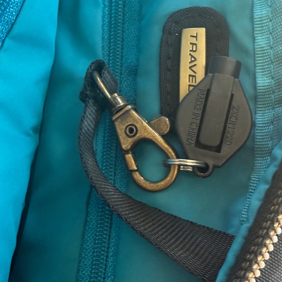 TRAVELON ladies Crossbody anti-/credit card protection travel purse perfect COND - Picture 8 of 8